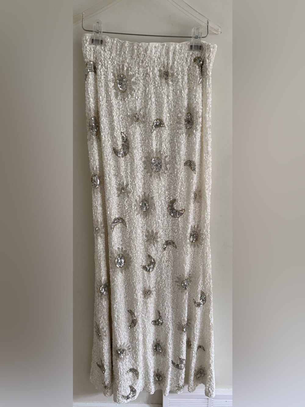 Show me your mumu Embellished White Sequin Maxi Skirt and Top set medium - Picture 5 of 6